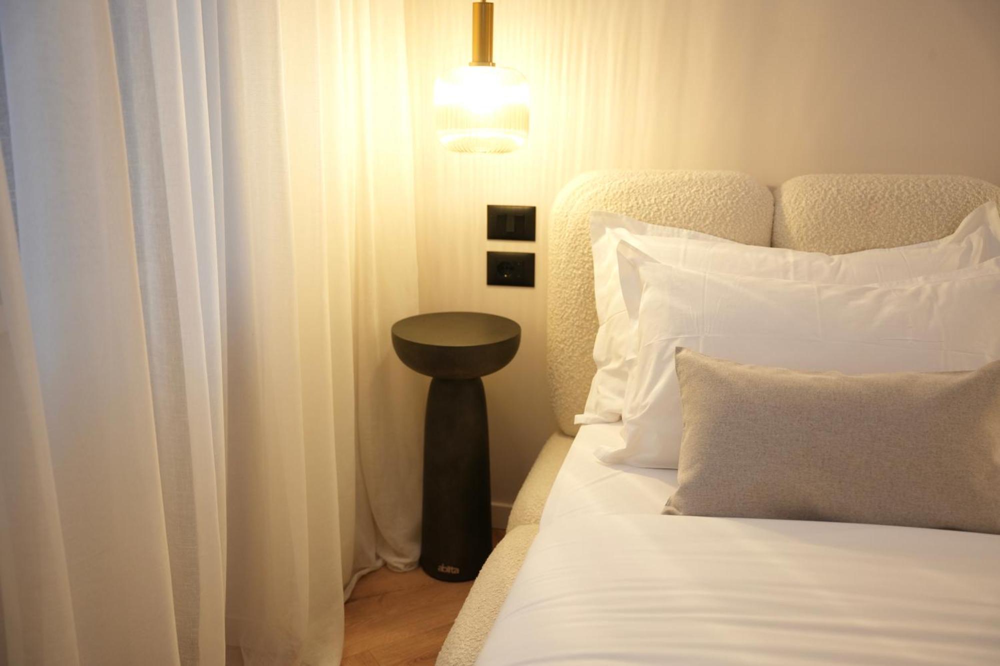 Nea Deluxe Apart-Hotel ティラナ エクステリア 写真