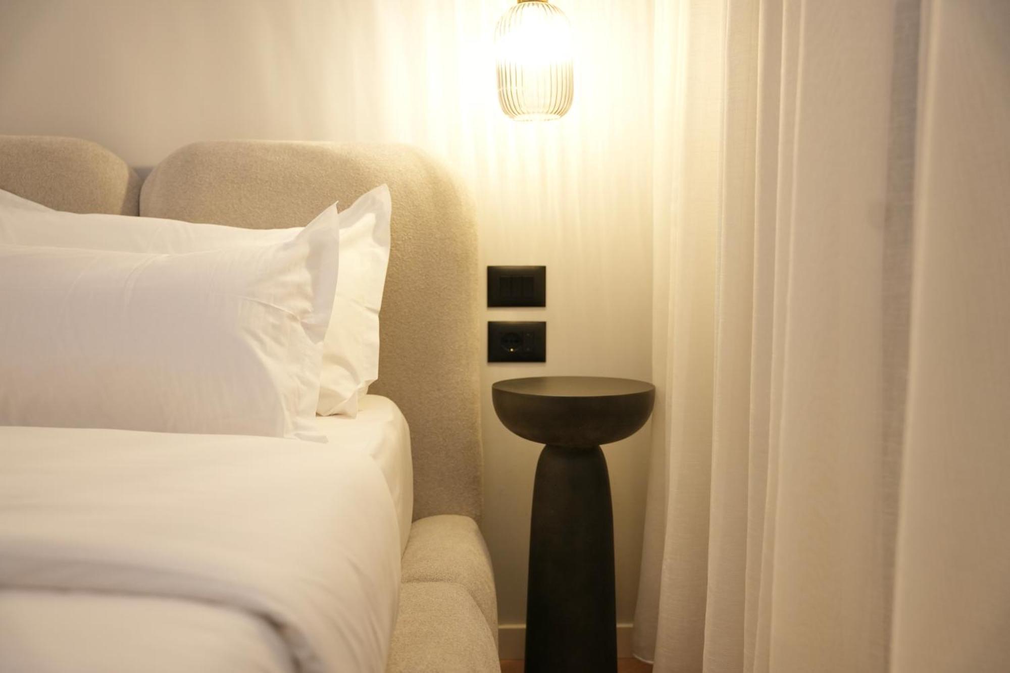 Nea Deluxe Apart-Hotel ティラナ エクステリア 写真