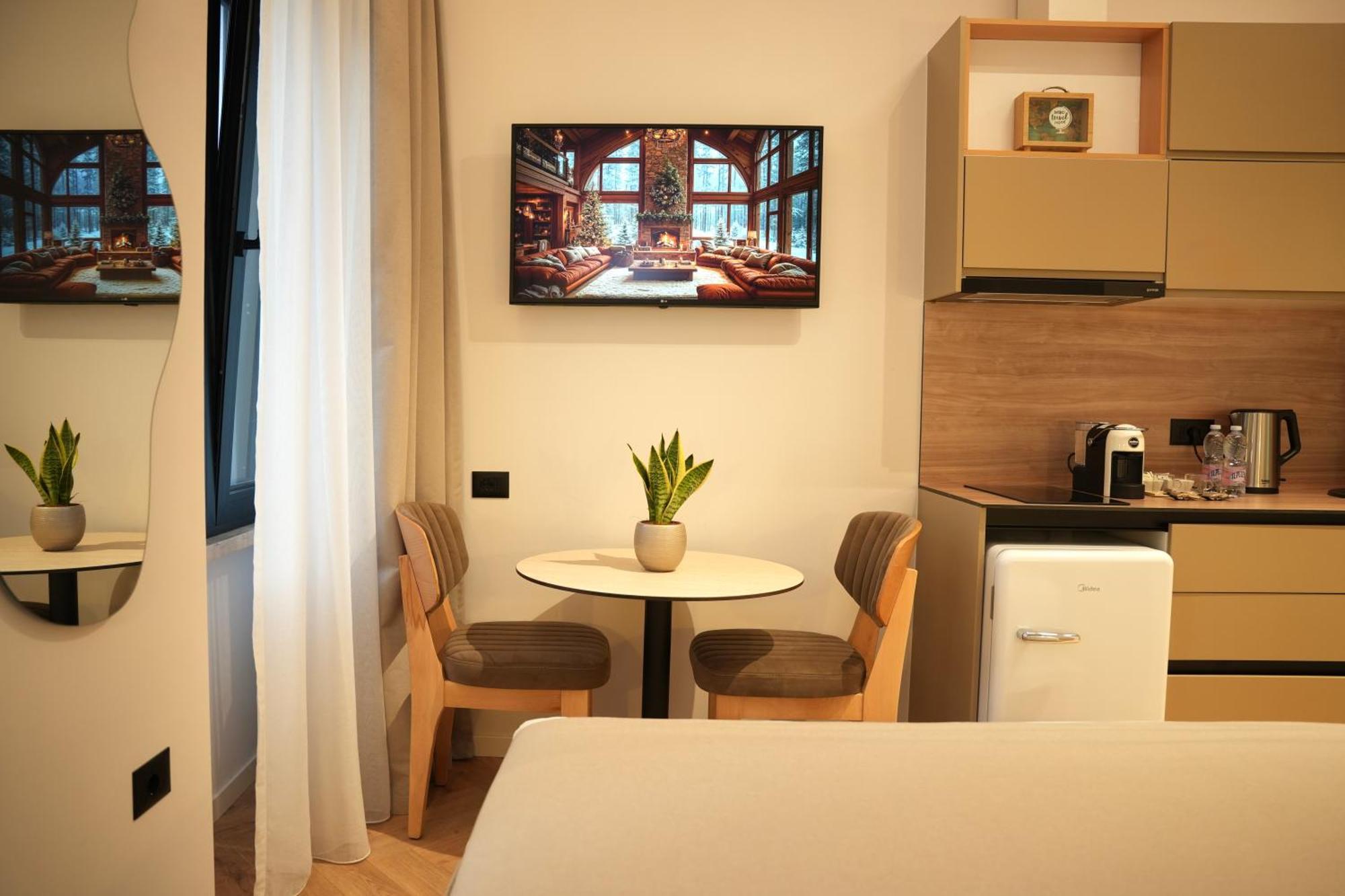 Nea Deluxe Apart-Hotel ティラナ エクステリア 写真